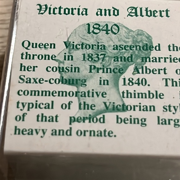 Boxed Pewter Thimble Westair Reproduction Victoria & Albert Marriage - Picture 2 of 4
